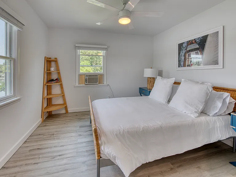 32 S Midway Rd — Photo 19