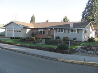 1131 Florida Dr, Silverton, OR 97381