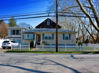 118 Clawson St, Staten Island, NY 10306