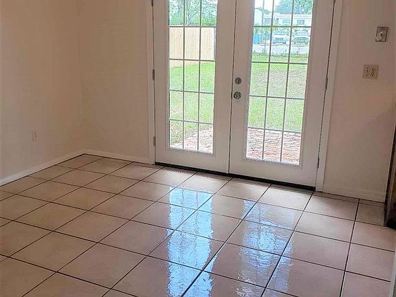 3rd image of 6558 Julia Dr
