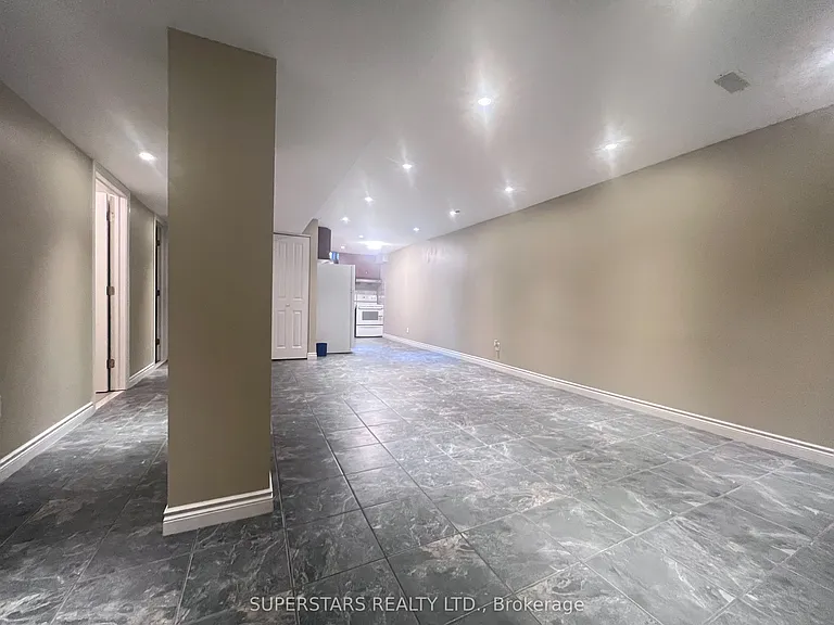 75 Marydale Ave — Photo 3