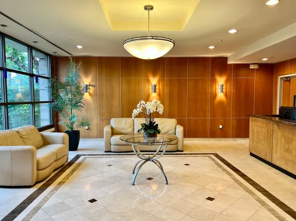 60 Parkway Dr E, East Orange, NJ