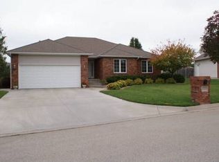 3113 Pinewood Cir, Manhattan, KS 66502