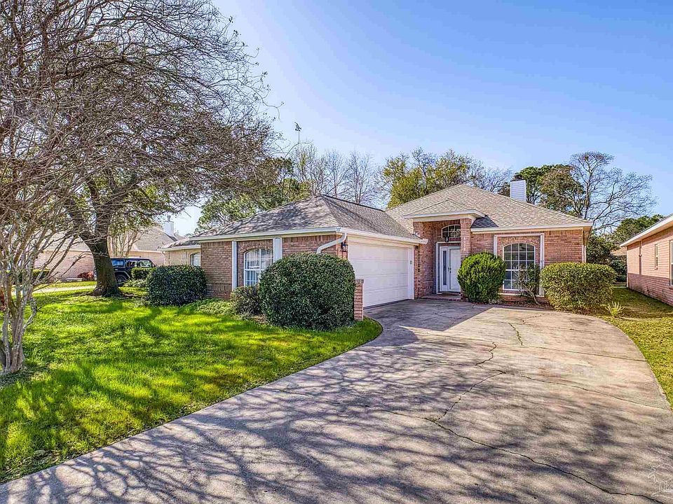 1st image of 4172 Longwood Cir