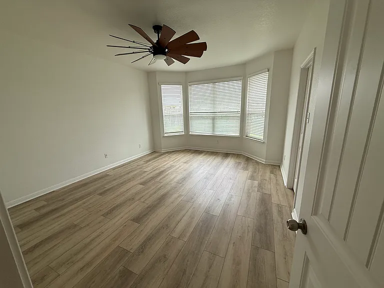 2257 Olive Hill Dr — Photo 16