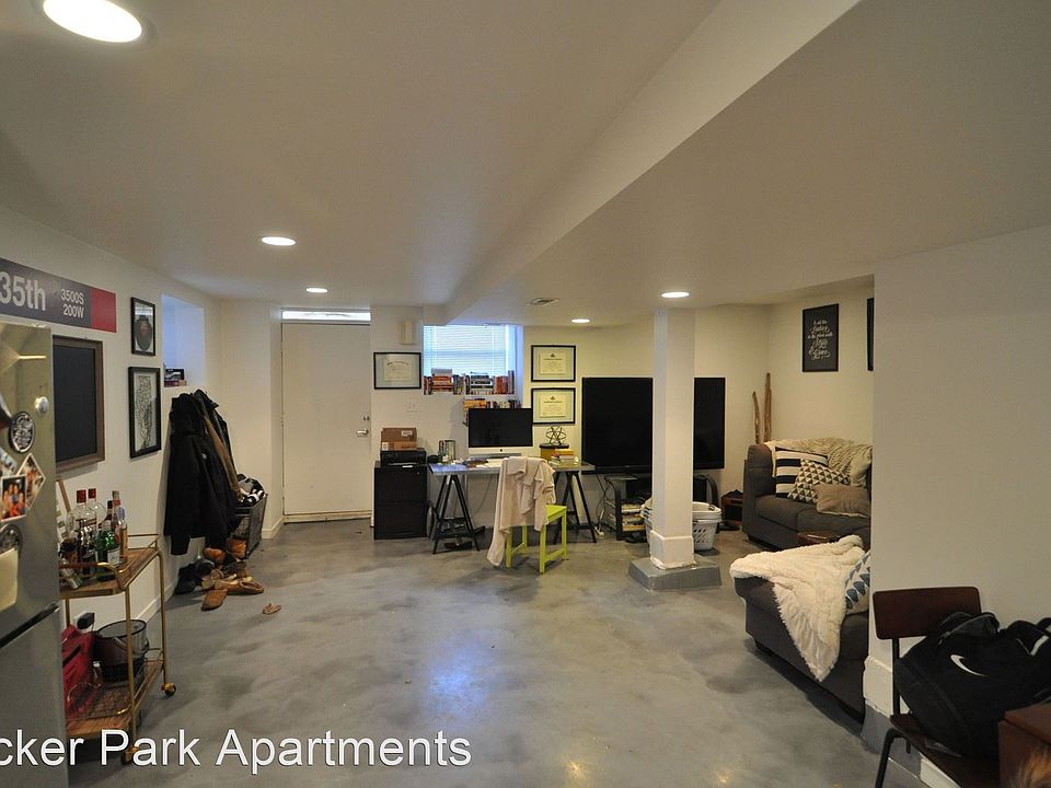 1st image of 2039 W Erie St #7486427