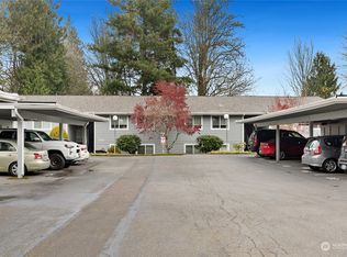 2959 SE Mile Hill Dr APT D8, Pt Orchard, WA