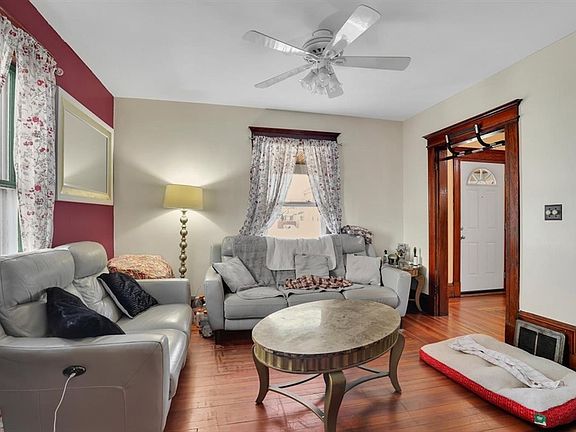 5th image of 78 Governor St