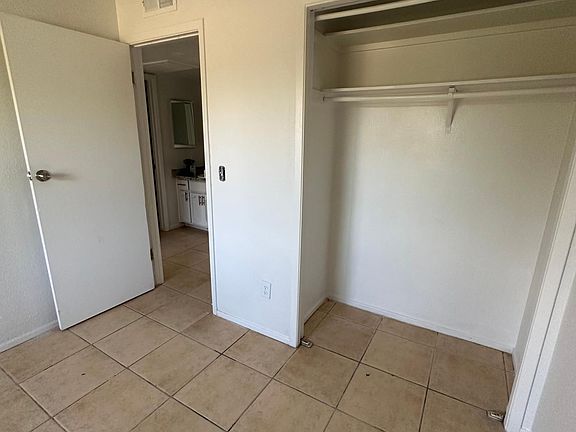 4th image of 461 S Olive APT 1