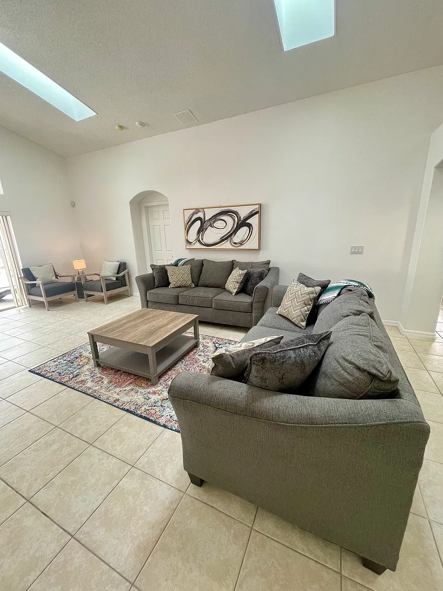 Building Photo - 8105 Santee Dr