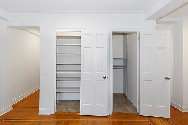 Rented by Oxford Property Group | media 12