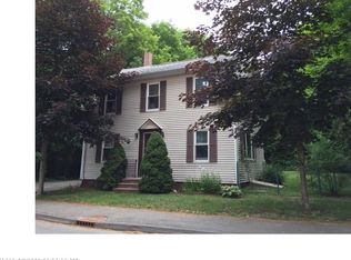 33 Pleasant St, Topsham, ME 04086