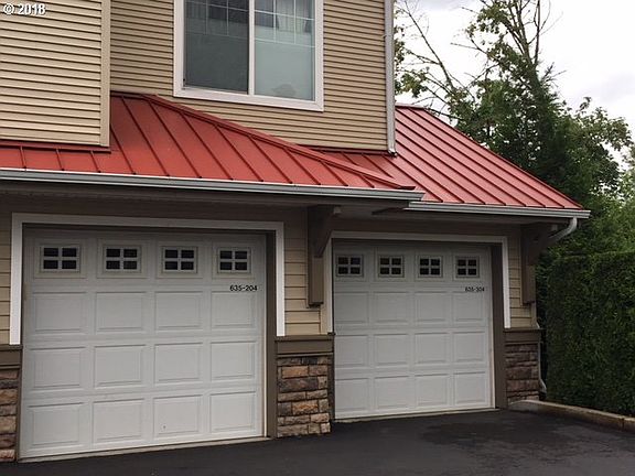 3rd image of 635 NW Lost Springs Ter Unit 204
