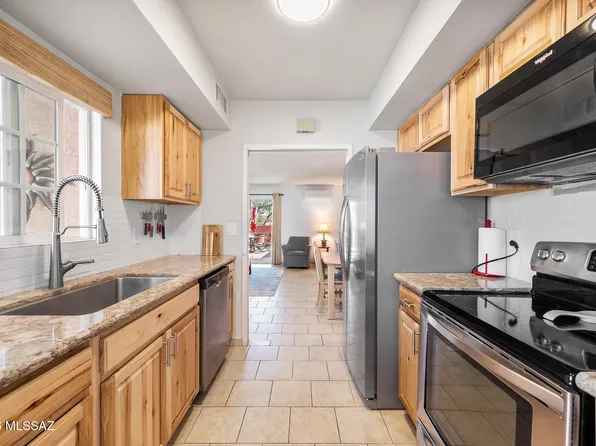 1208 S Alpine Cir, Green Valley, AZ 85614