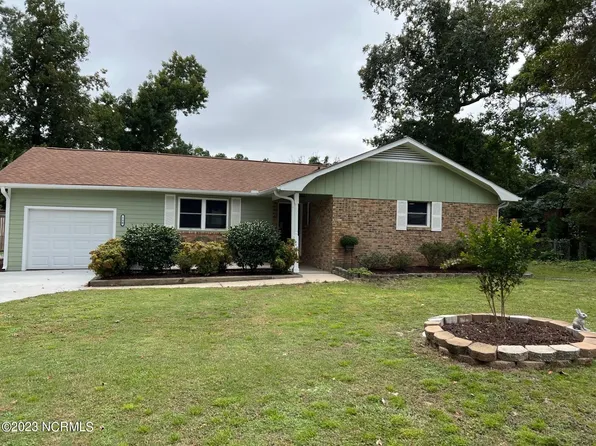 150 E Bedford Road, Wilmington, NC 28411