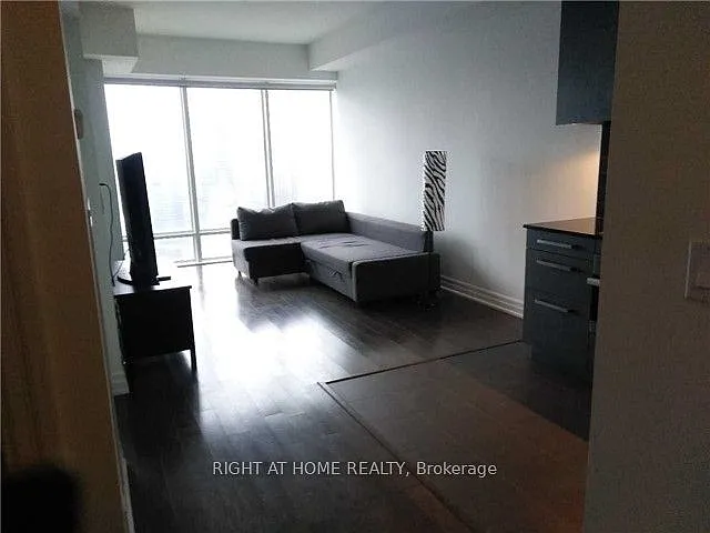 8 The Esplanade #4403 — Photo 5
