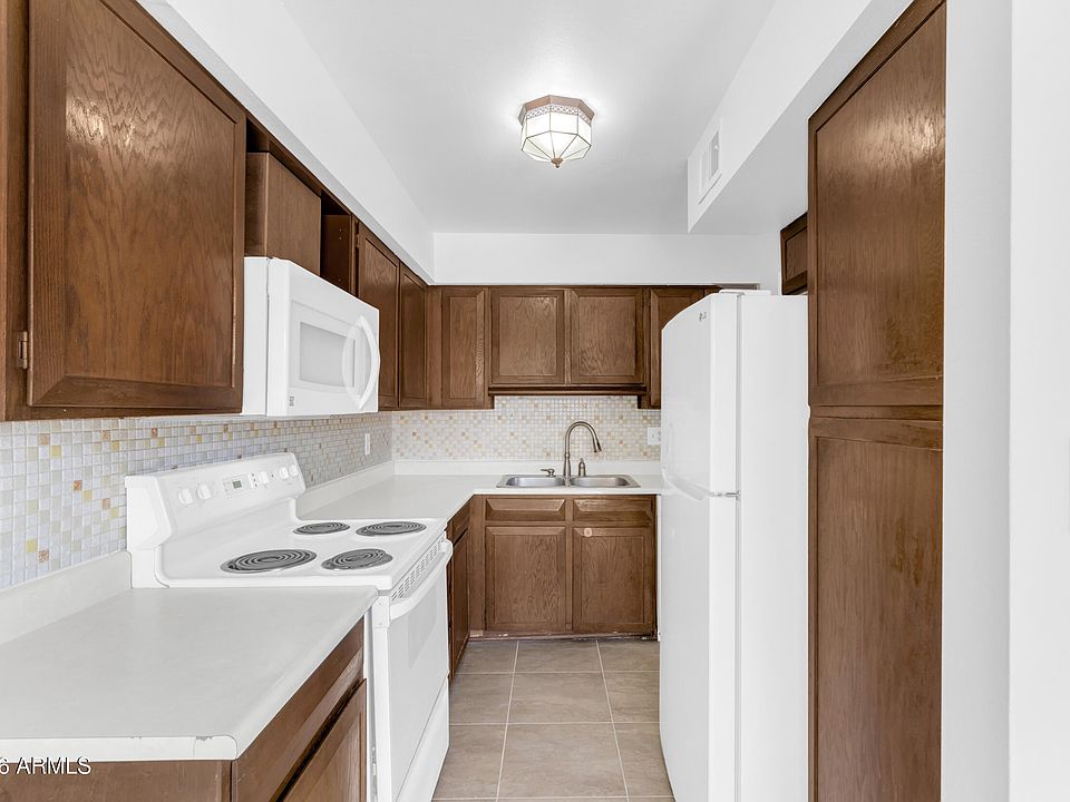 1st image of 2221 W FARMDALE Avenue #17