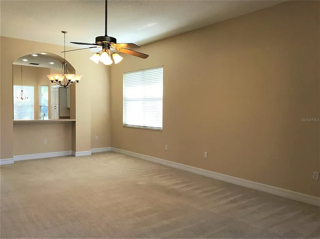 3 bed, 2.0 bath, 1980 sqft, $2,495 — Photo 2