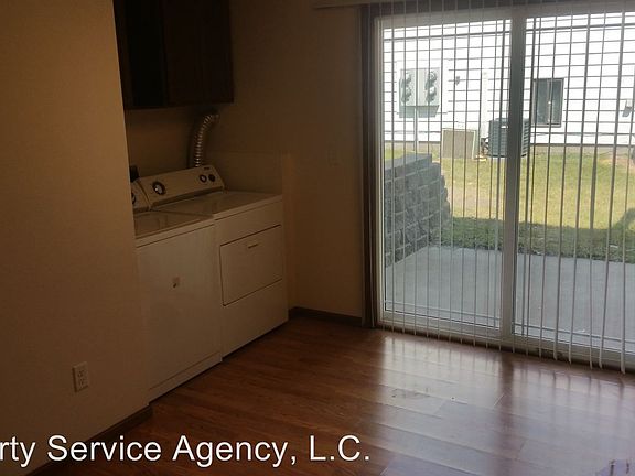 3rd image of 1412 N Dakota Ave #1414