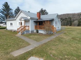 1526 Matthews Run Rd, Youngsville, PA 16371