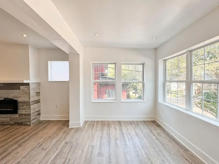 5834 Phillips Ave #2 — Photo 9