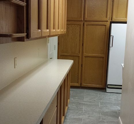 Kitchen/Laundry Room