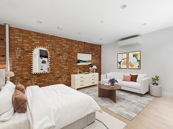 2nd image of 51 W 11th St #B3