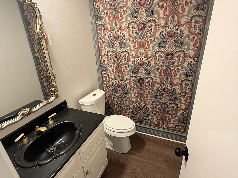 3201 Squireswood Dr — Photo 14