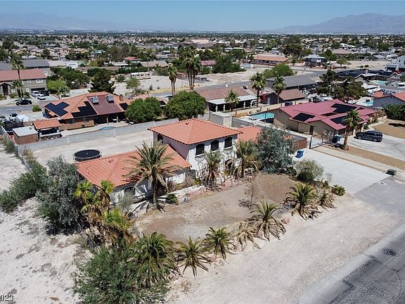 3rd image of 121 Spanish Dr