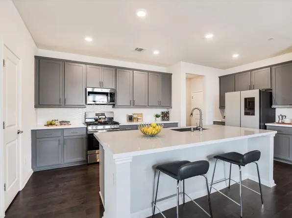 512 Voyage Trce, Leander, TX 78641