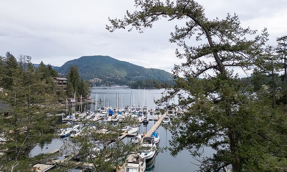 2nd image of 4622 Sinclair Bay Rd Lot 15