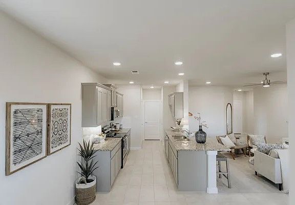 5th image of 1208 Anderson Dr