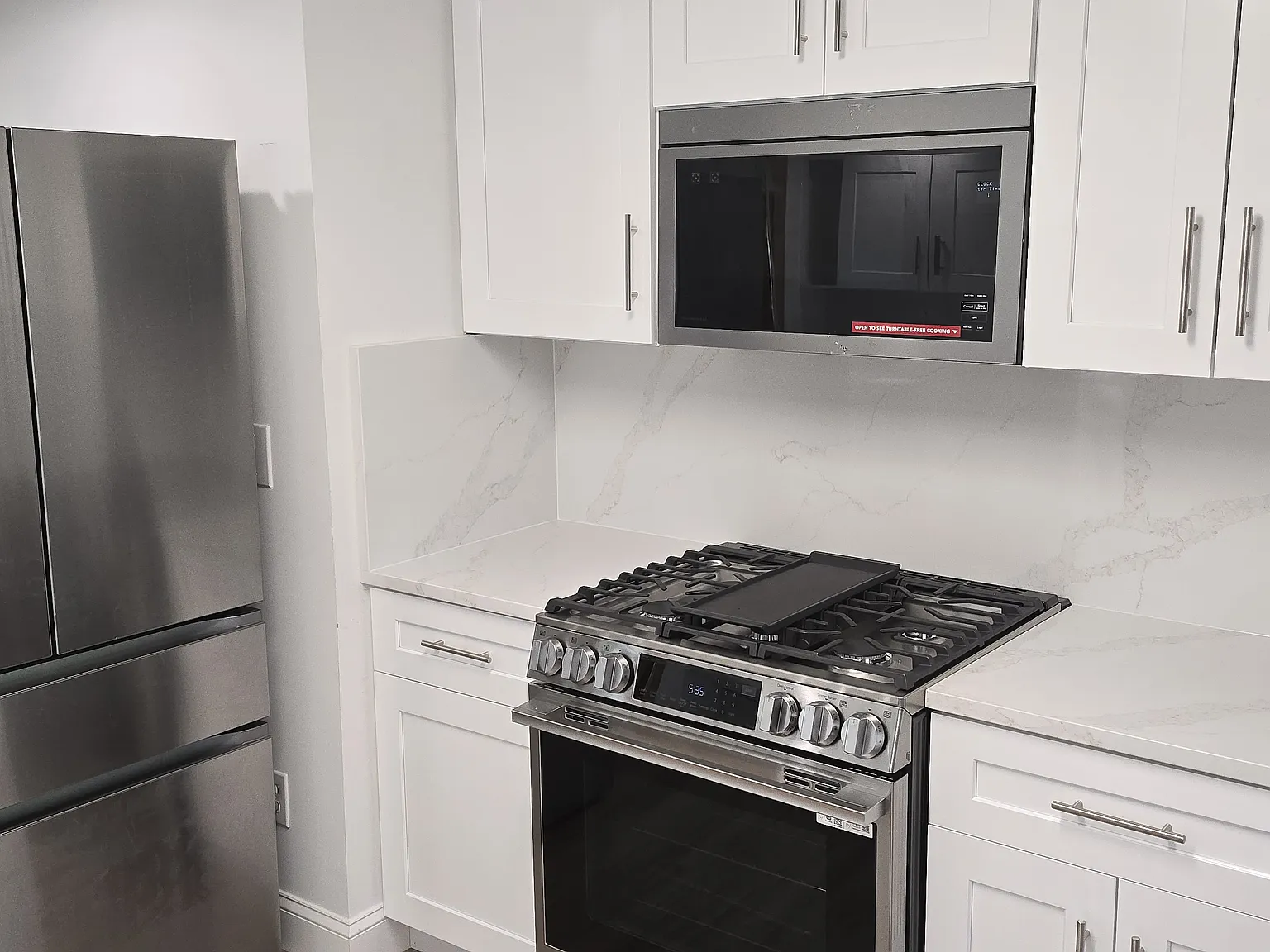 2 bed, 1300 sqft, $2,000 — Photo 4
