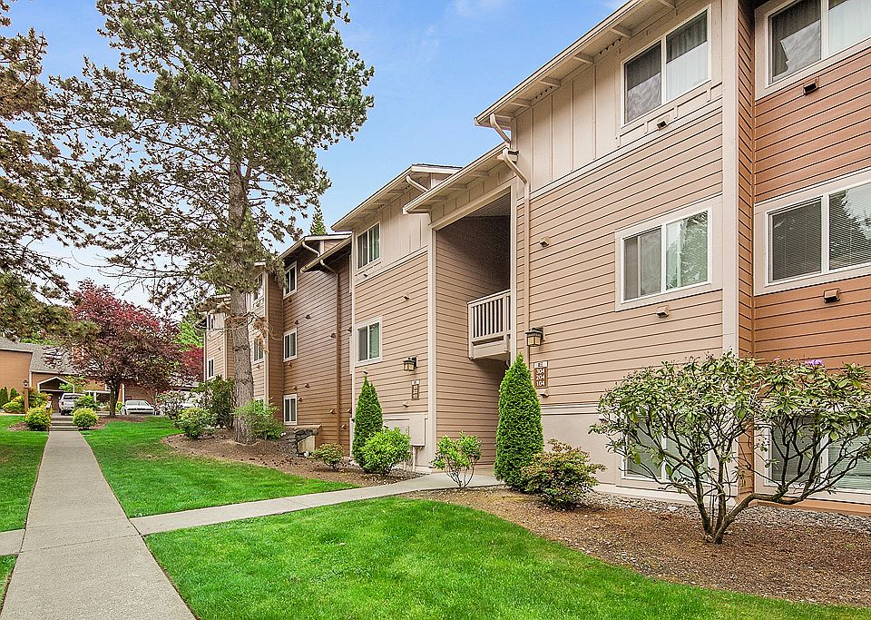 1st image of 14018 NE 181st Pl APT E104