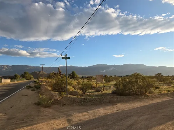 9966 Trade Post Rd, Lucerne Valley, CA 92356