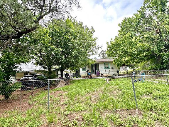 2nd image of 804 S Pottenger Ave