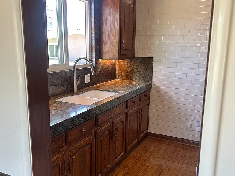 114 W Calle Crespis #5 — Photo 17