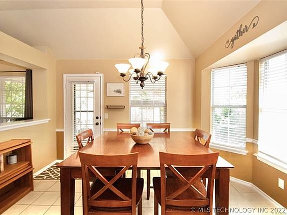 5th image of 11915 S 268th East Ave