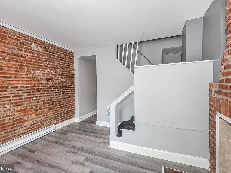 1124 Washington Blvd — Photo 4