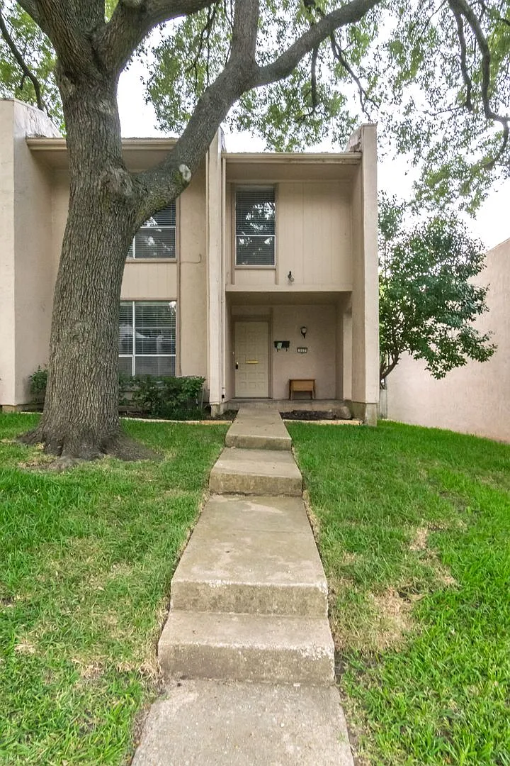 317 Valley Park Dr — Photo 2