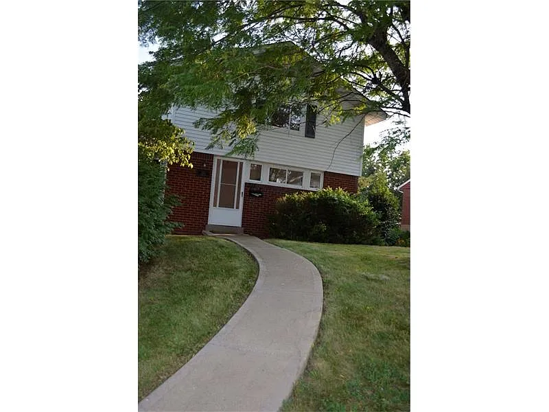 321 Dunbar Dr photo 1