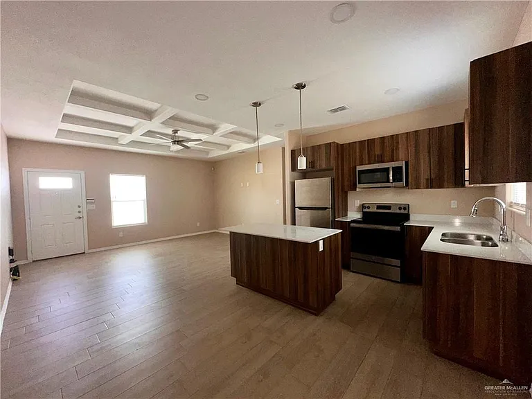 3109 W Kenwood St #1 — Photo 5
