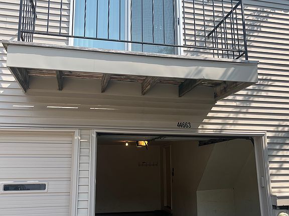 2nd image of 44663 N Bunker Hill Dr