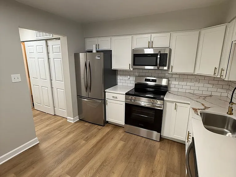 5853 Suitland Rd — Photo 8