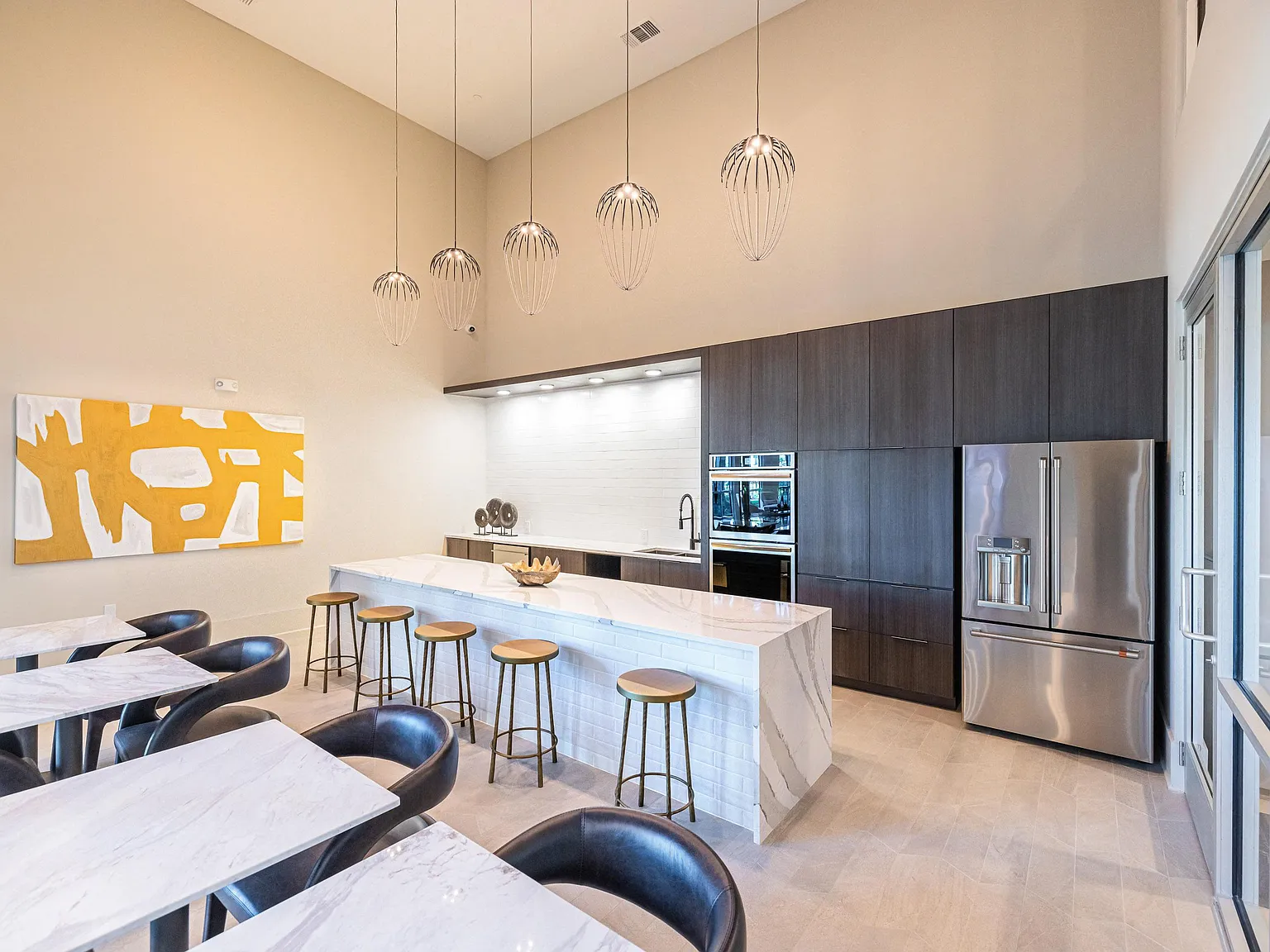 The Parian Luxury Apartments — Photo 4