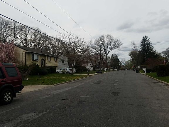 5th image of 36 Mallard Ave