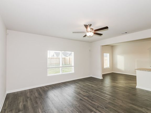 5th image of 441 Sunny Highlands Dr