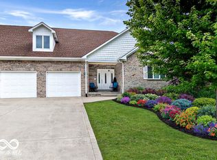 1761 Walnut Trce, Greenfield, IN