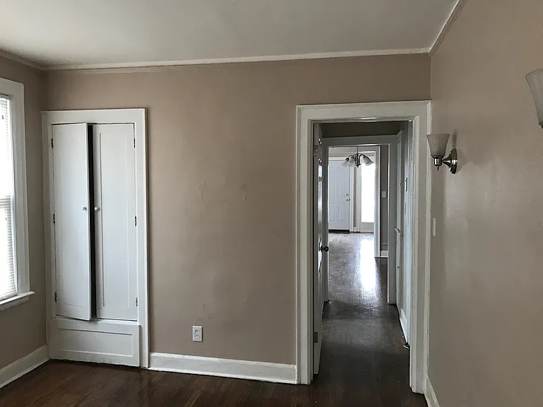 3235 W Grand St — Photo 6