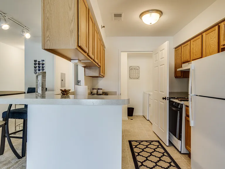 Northport Apartments — Photo 8